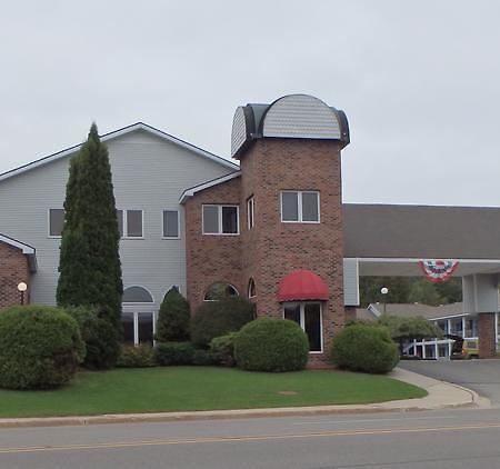 Americas Best Value Inn Saint Ignace Buitenkant foto