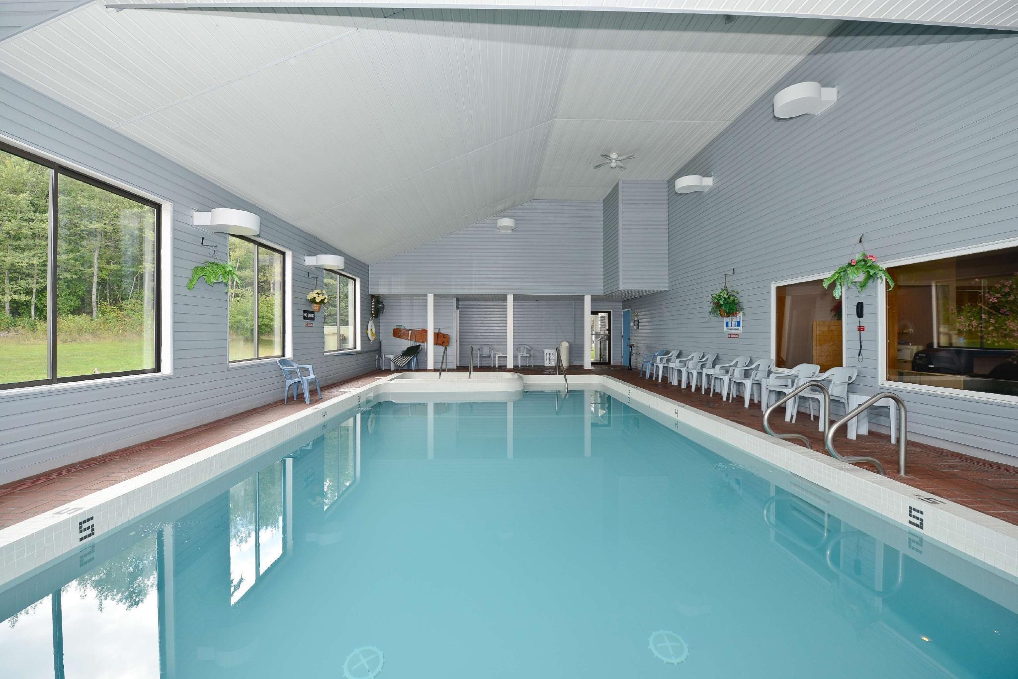 Americas Best Value Inn Saint Ignace Faciliteiten foto